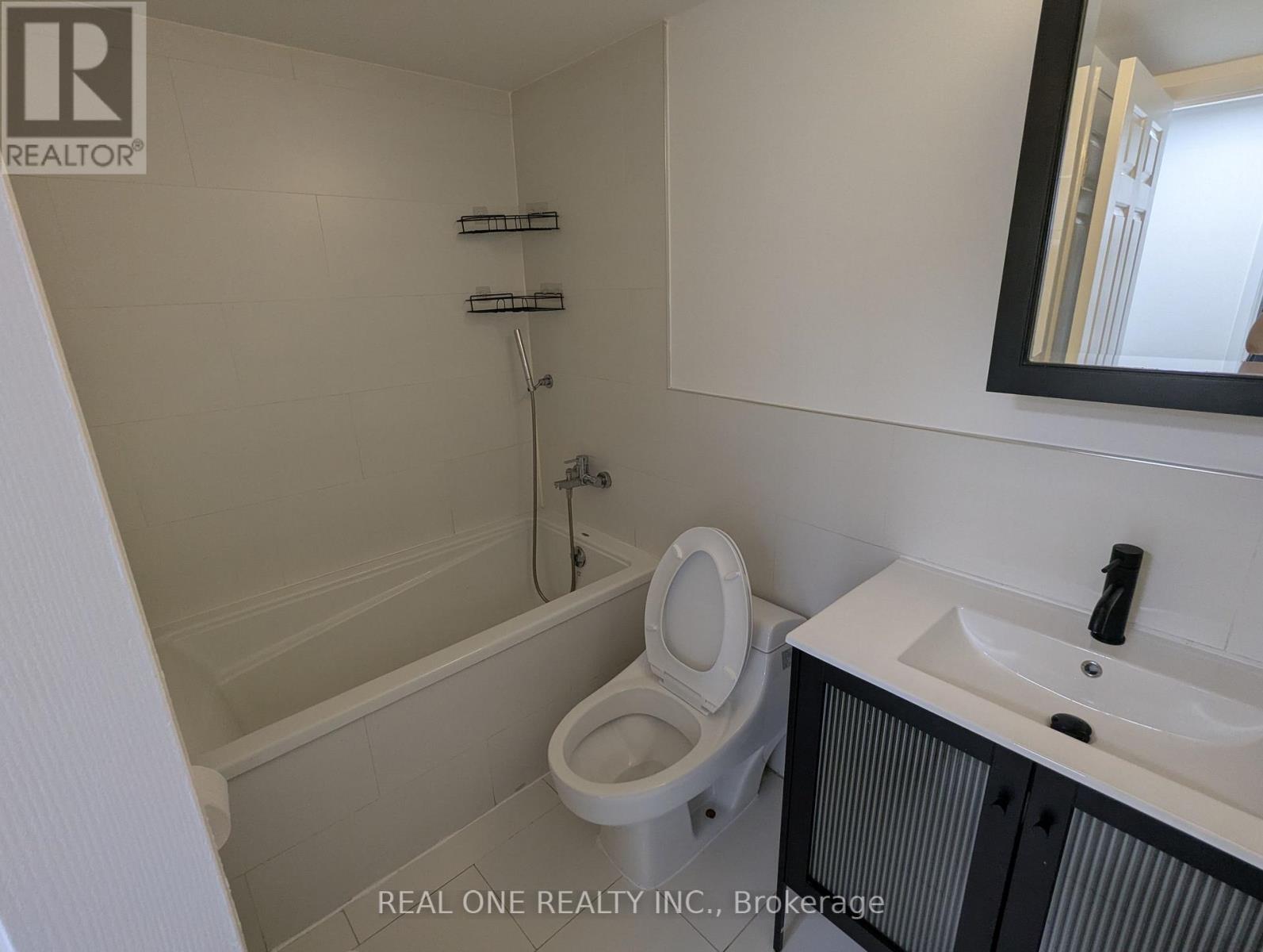 1612 - 711 Bay Street, Toronto, Ontario  M5G 2J8 - Photo 15 - C13673078