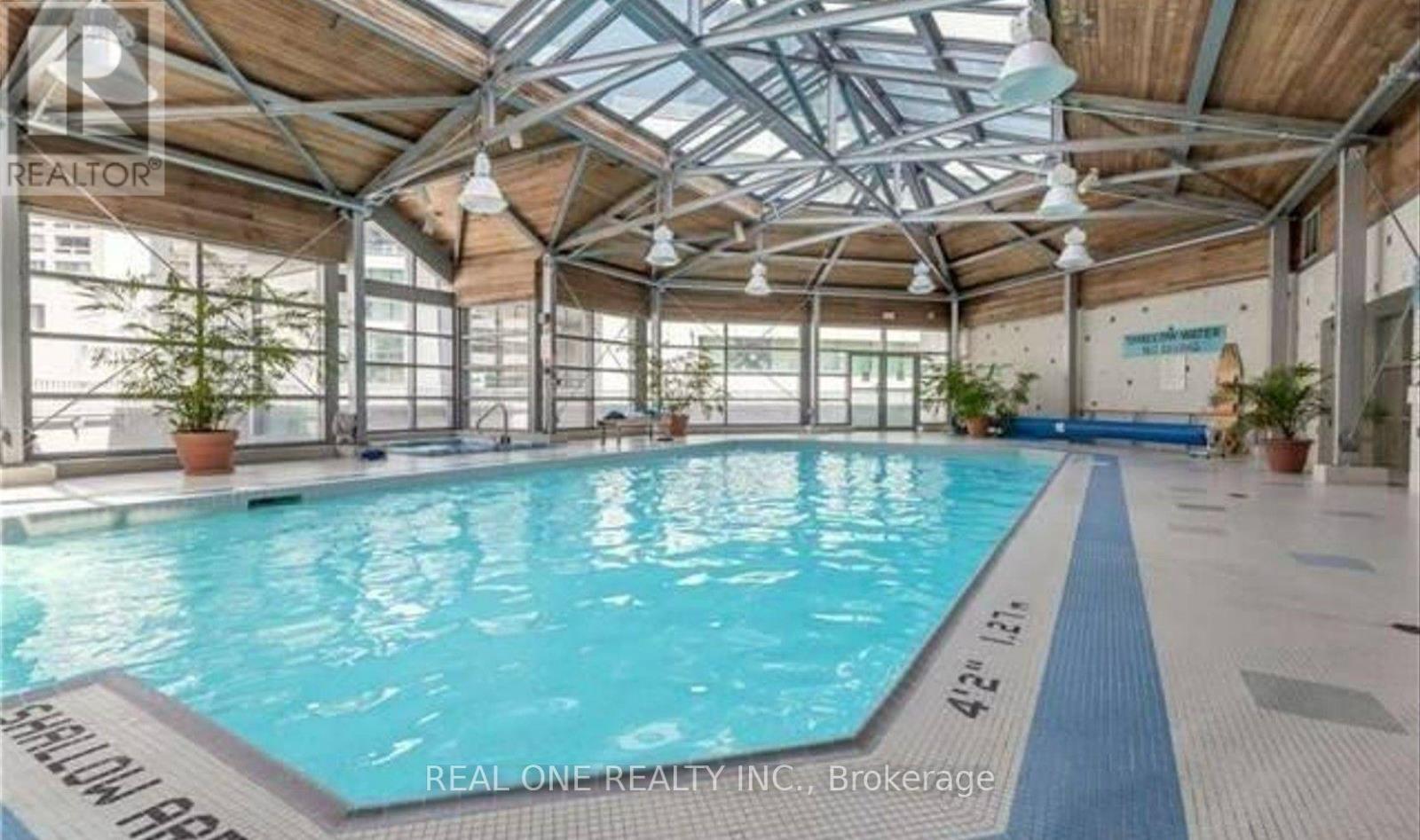 1612 - 711 Bay Street, Toronto, Ontario  M5G 2J8 - Photo 23 - C13673078