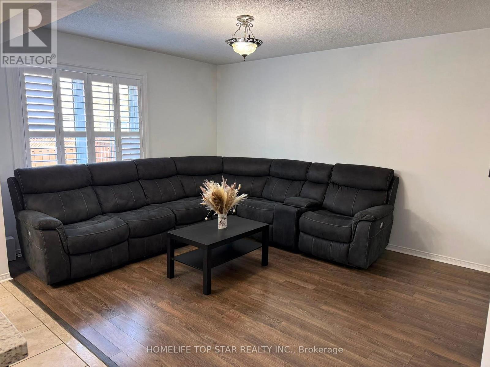46 Ferncastle Crescent, Brampton, Ontario  L7A 3P3 - Photo 6 - W13668916