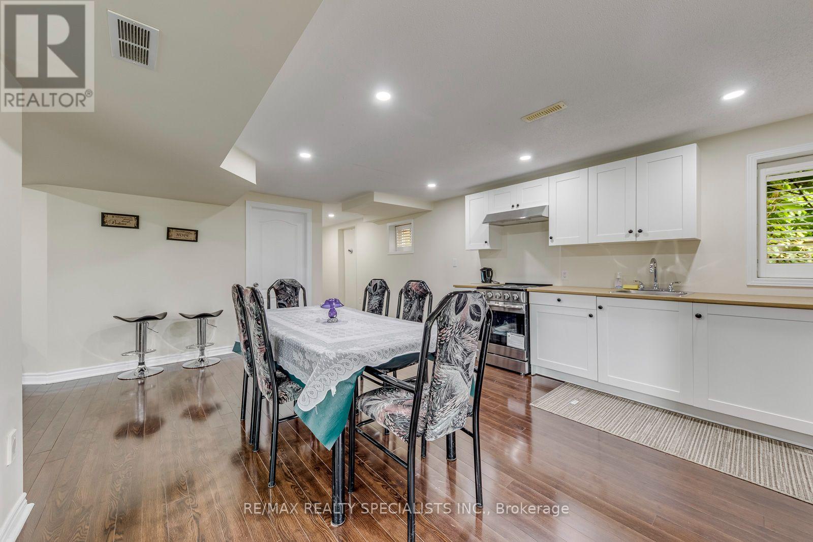 5486 Landsborough Avenue, Mississauga, Ontario  L5R 3X1 - Photo 12 - W13677572