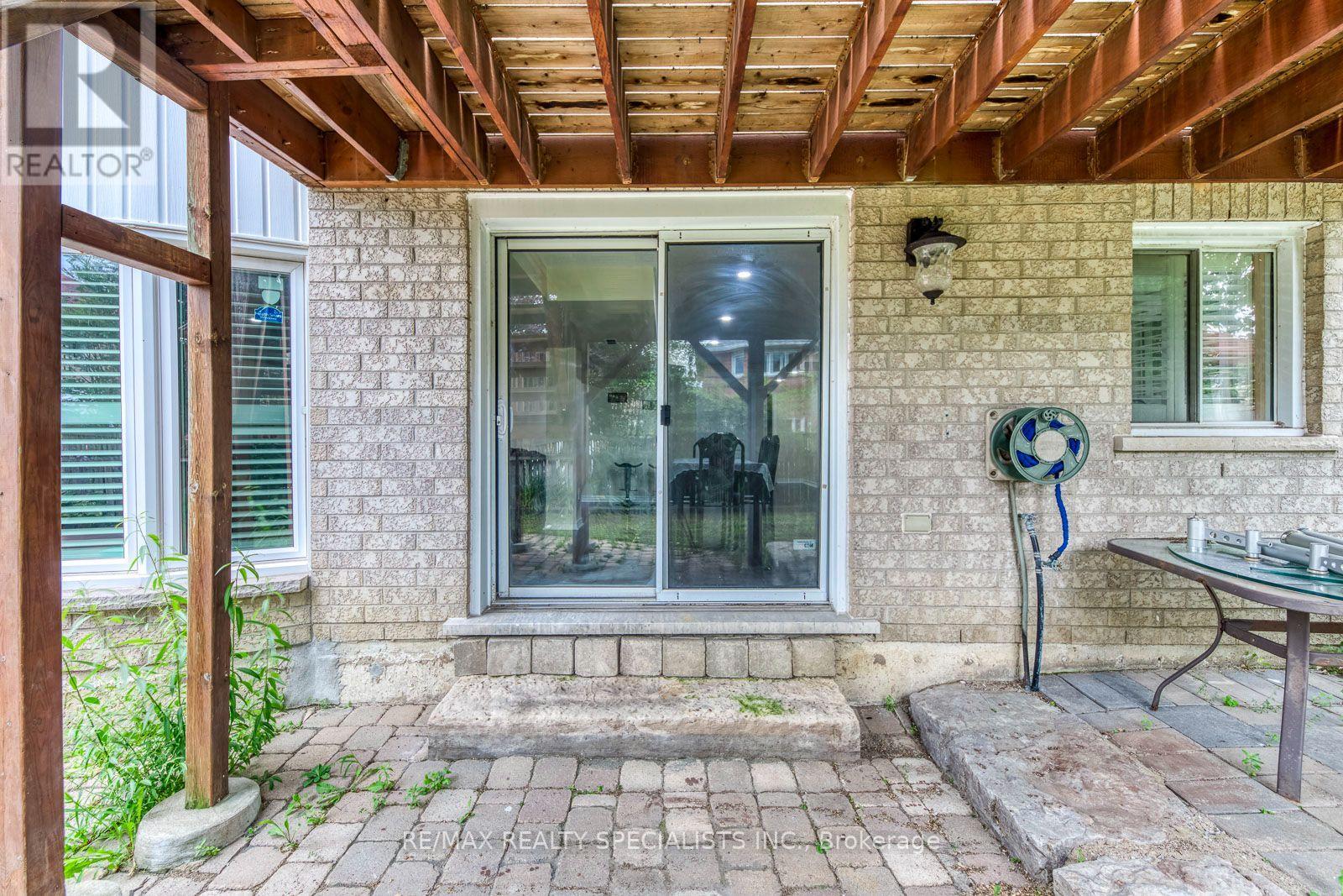 5486 Landsborough Avenue, Mississauga, Ontario  L5R 3X1 - Photo 27 - W13677572