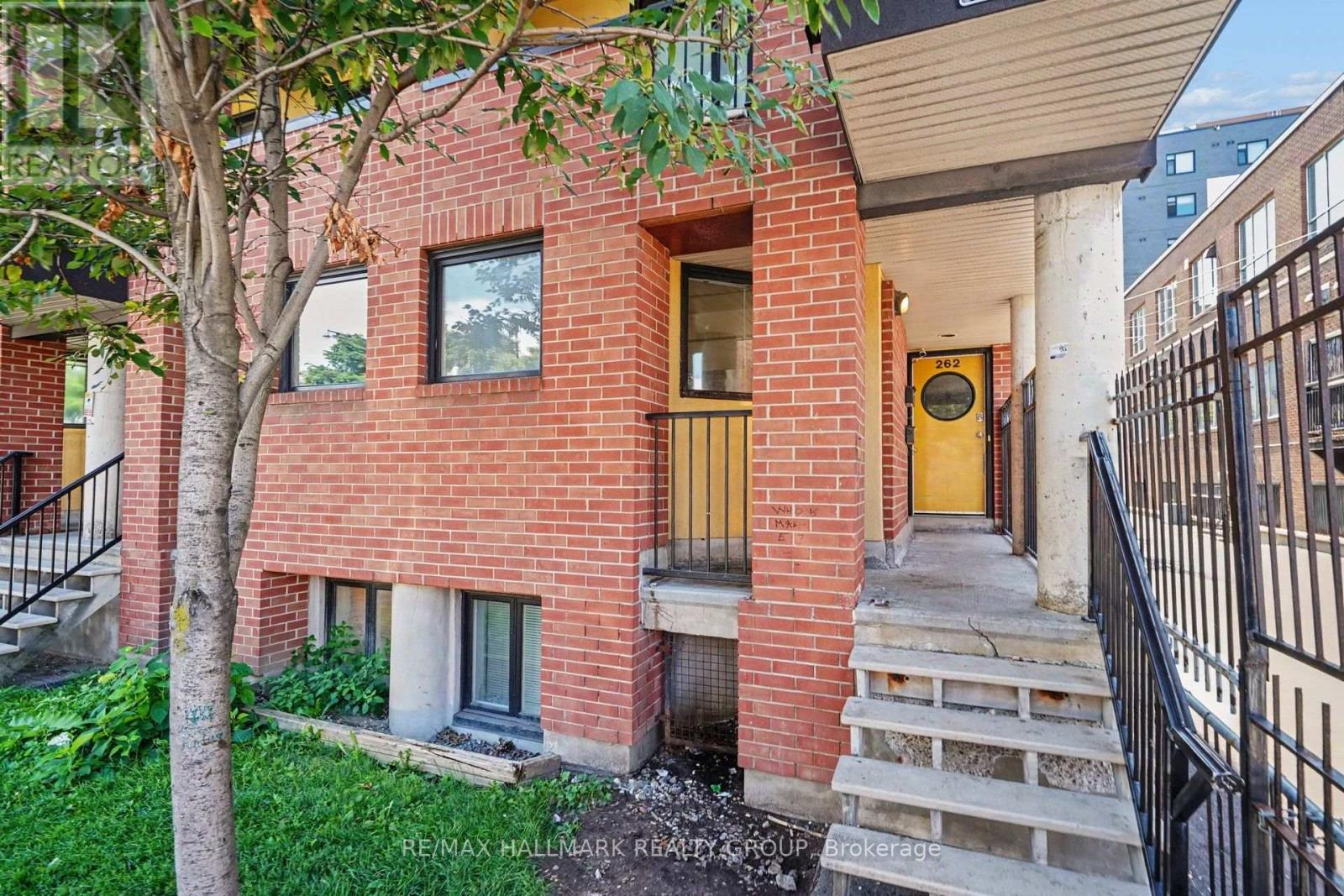 260 King Edward Avenue, Ottawa, Ontario  K1N 7M1 - Photo 2 - X13676152