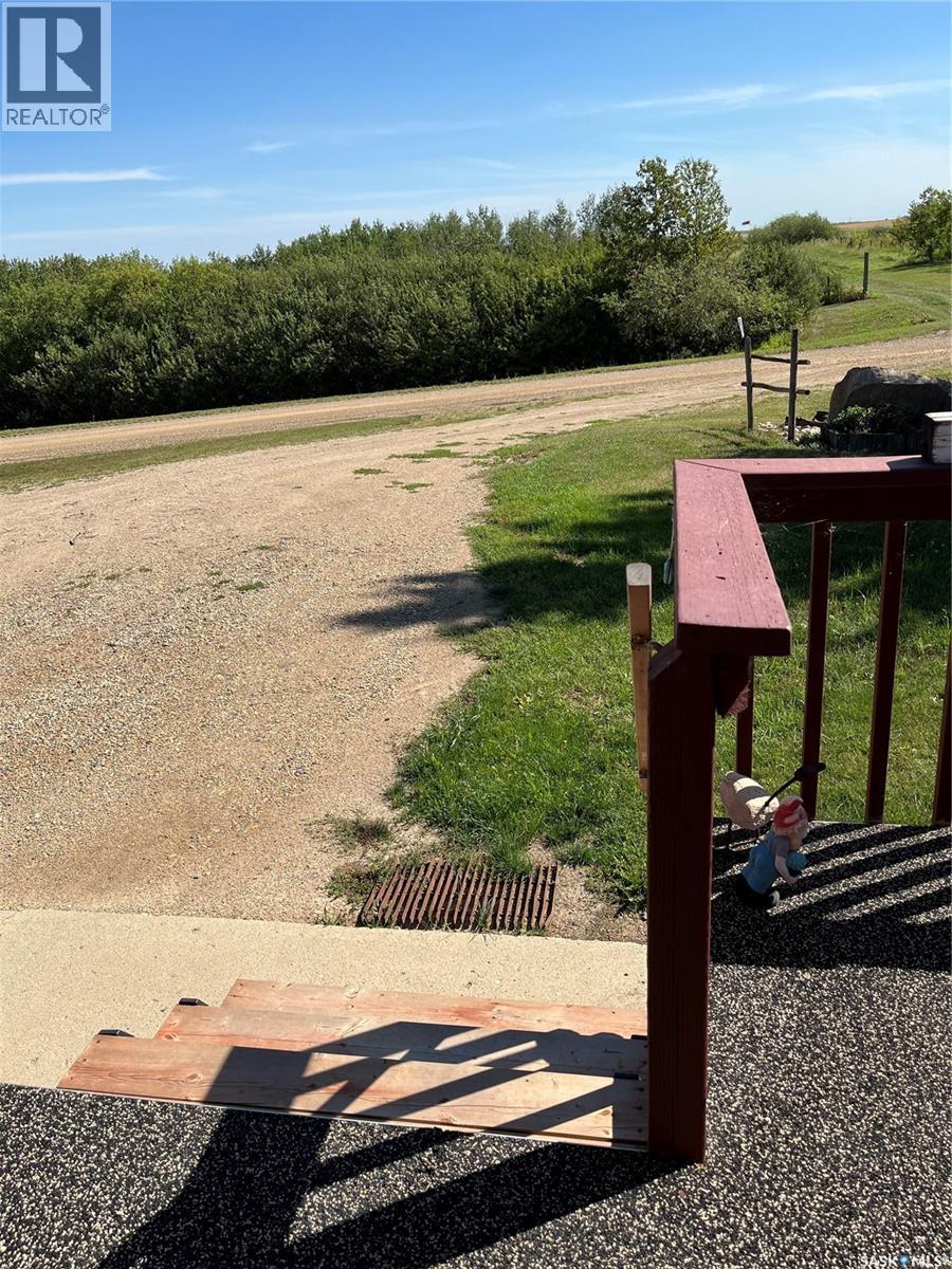 Tisdale Acreage, Connaught Rm No. 457, Saskatchewan  S0E 1T0 - Photo 6 - SK045420