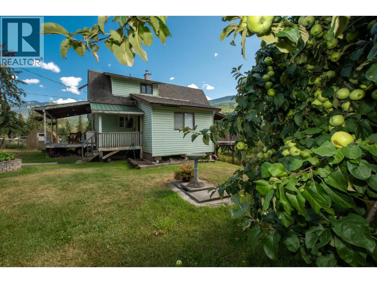 2460 Pye Road Road, Clearwater, British Columbia