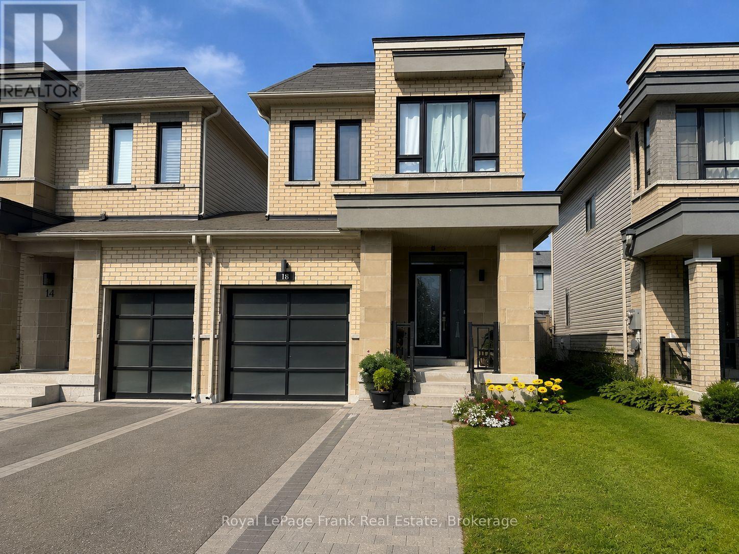 18 LARKIN LANE, Clarington, Ontario