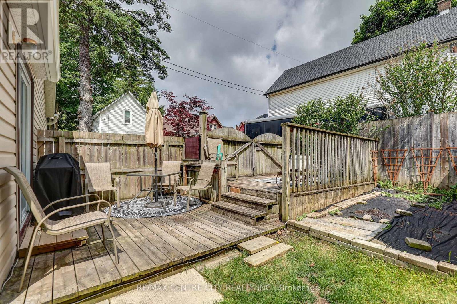 169 Wellington Street, St. Thomas, Ontario  N5R 2S3 - Photo 42 - X13678034