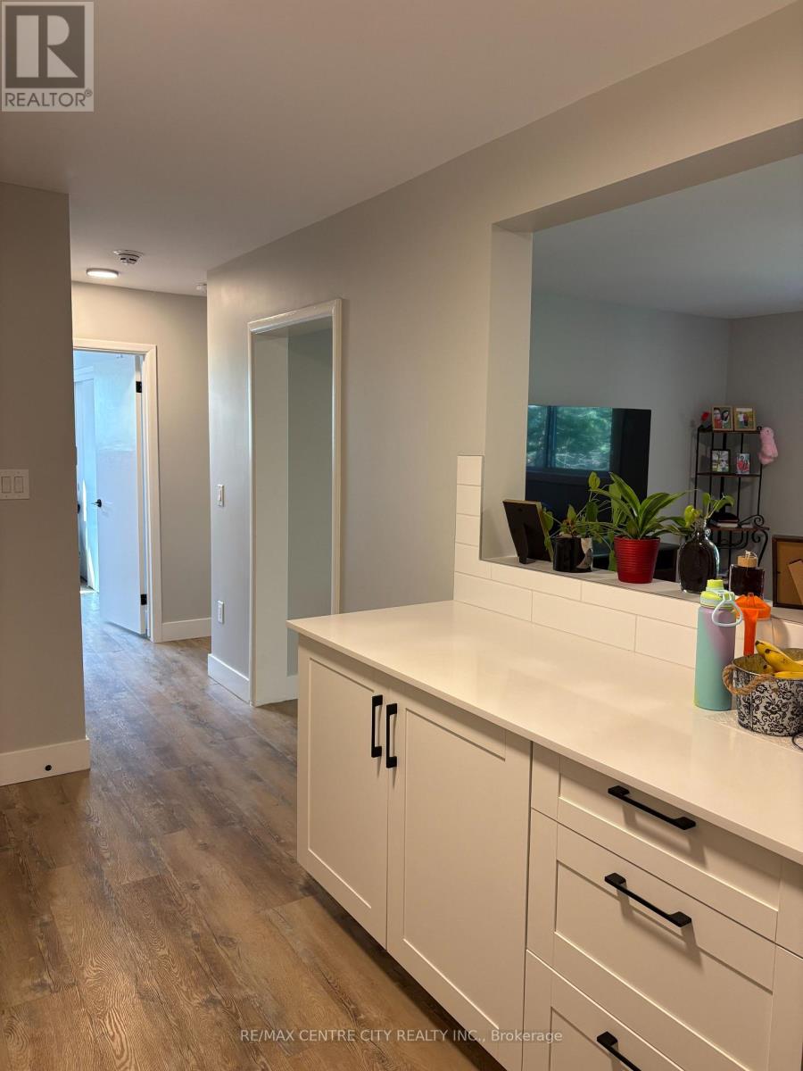 9 - 400 Scenic Drive S, London South, Ontario  N5Z 3A8 - Photo 8 - X13678158