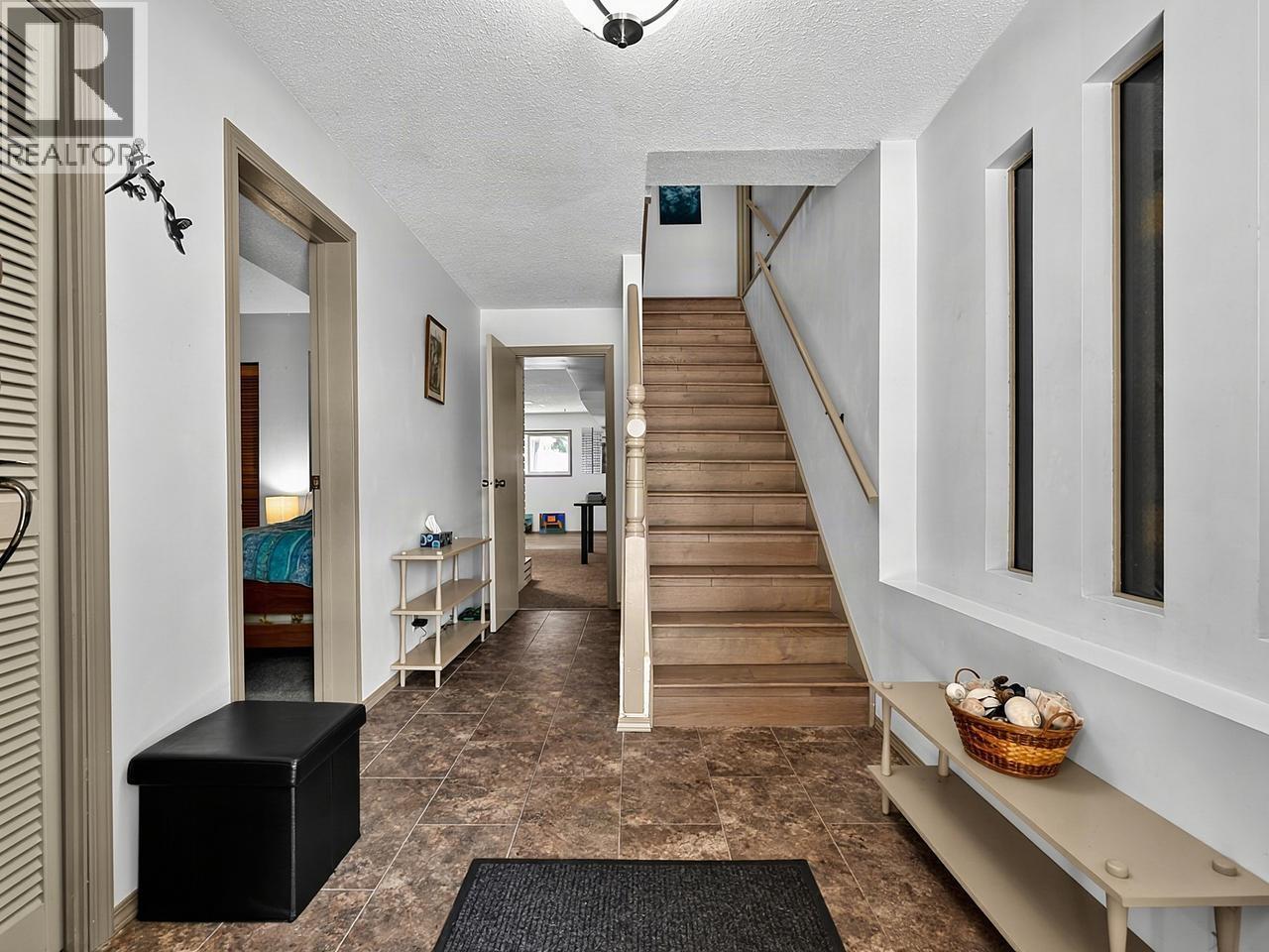 1179 Kerwan Place, Coquitlam, British Columbia V3J 2J9 - Photo 2 - R3155865