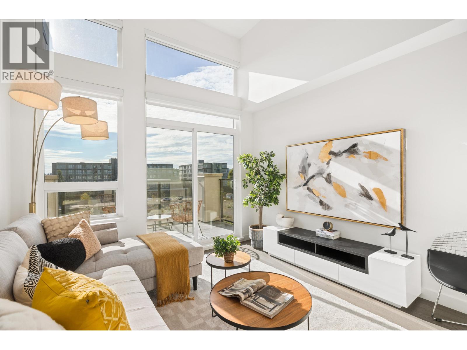 421 4033 MAY DRIVE, Richmond, British Columbia