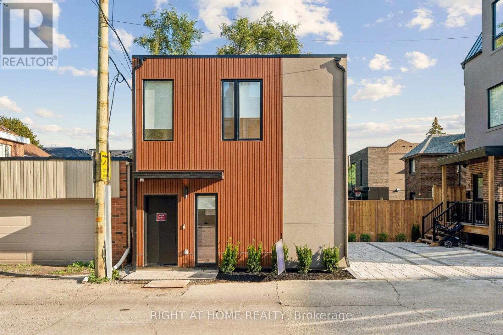 Ls - 55 Camberwell Road, Toronto, Ontario  M6C 3E7 - Photo 2 - C13678020