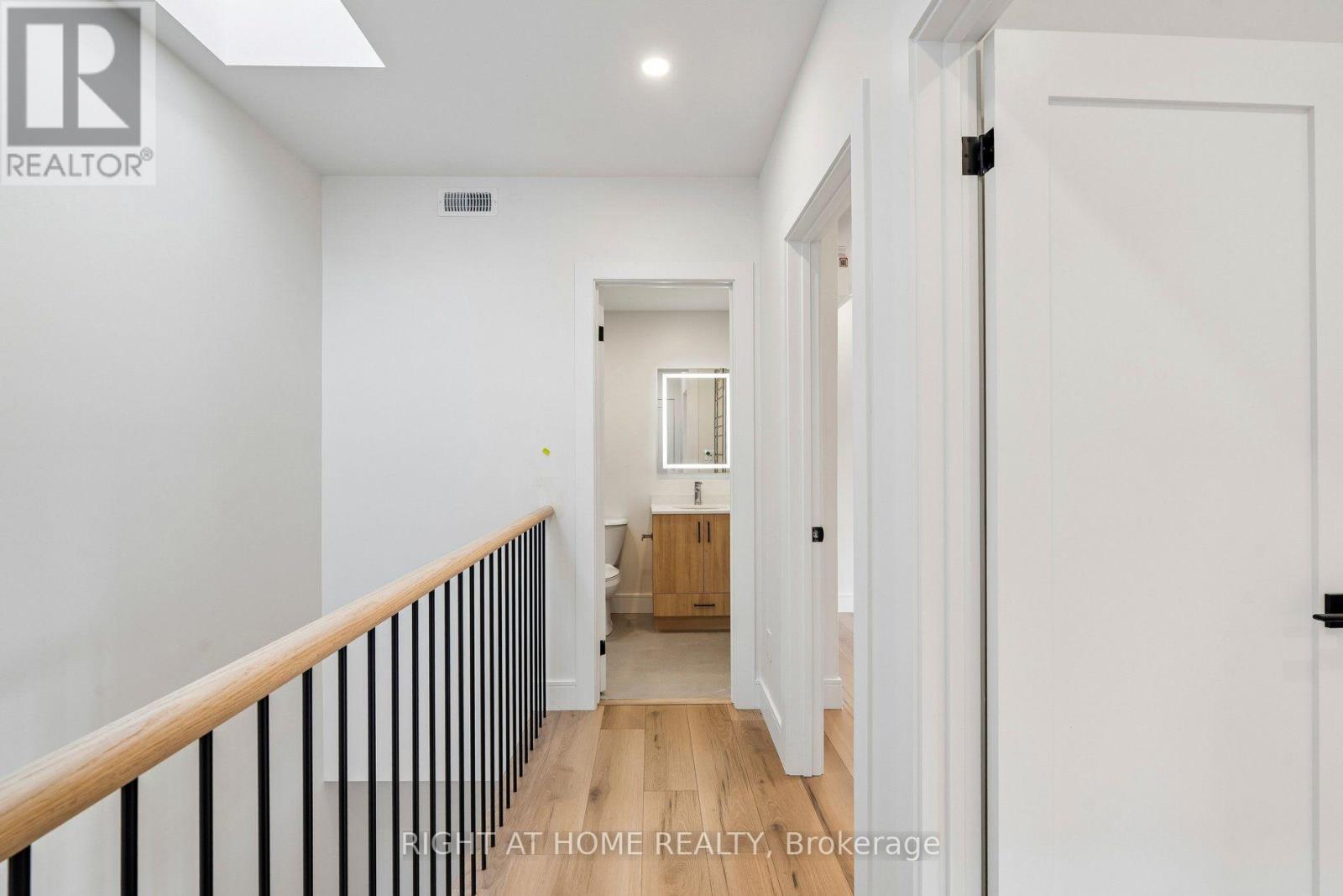Ls - 55 Camberwell Road, Toronto, Ontario  M6C 3E7 - Photo 21 - C13678020