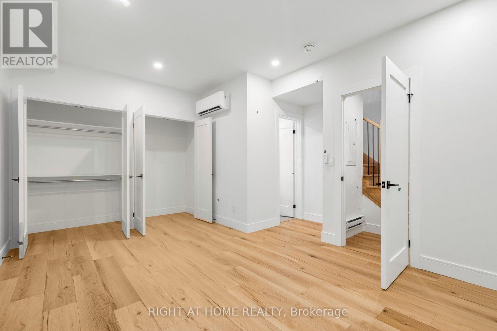 Ls - 55 Camberwell Road, Toronto, Ontario  M6C 3E7 - Photo 29 - C13678020