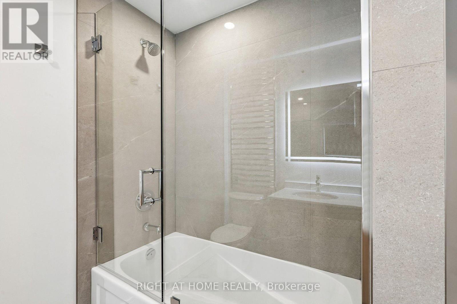 Ls - 55 Camberwell Road, Toronto, Ontario  M6C 3E7 - Photo 32 - C13678020