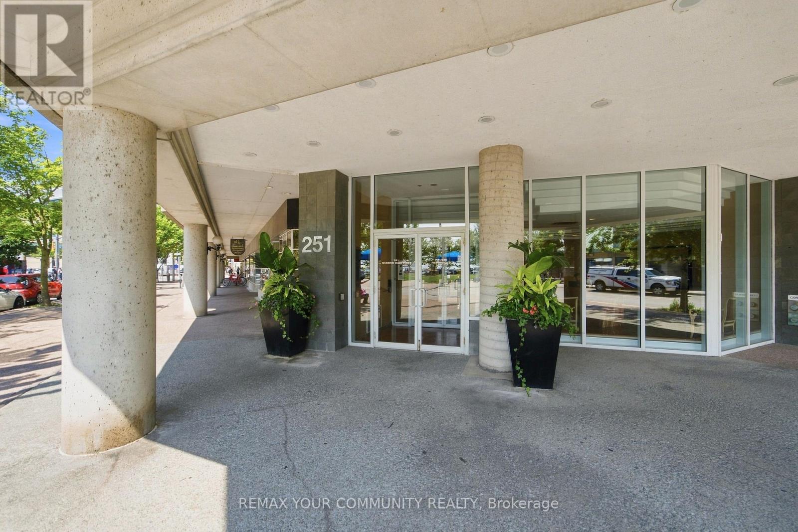 705 - 251 Queens Quay, Toronto, Ontario  M5J 2N6 - Photo 3 - C13678026