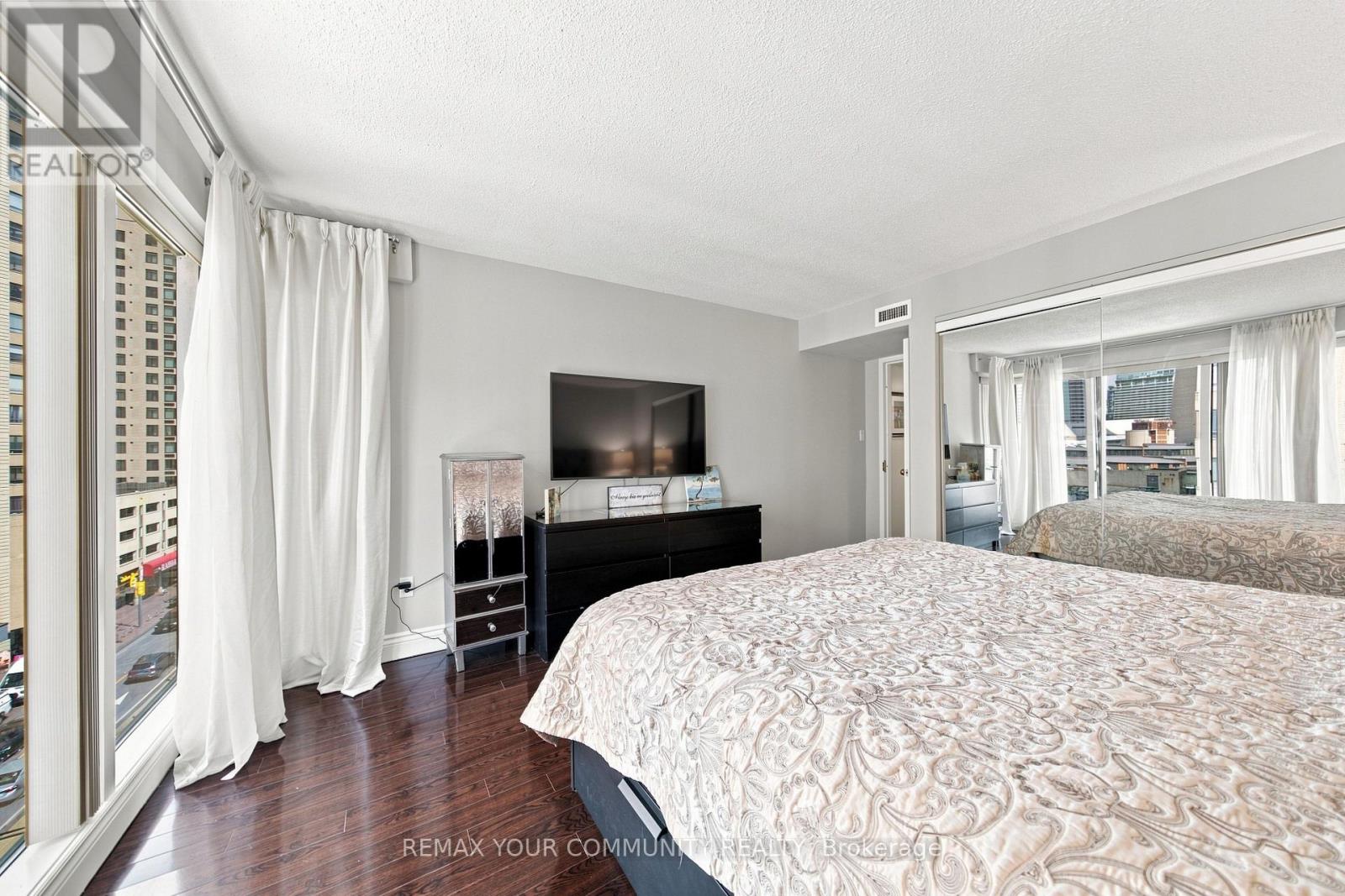 705 - 251 Queens Quay, Toronto, Ontario  M5J 2N6 - Photo 33 - C13678030