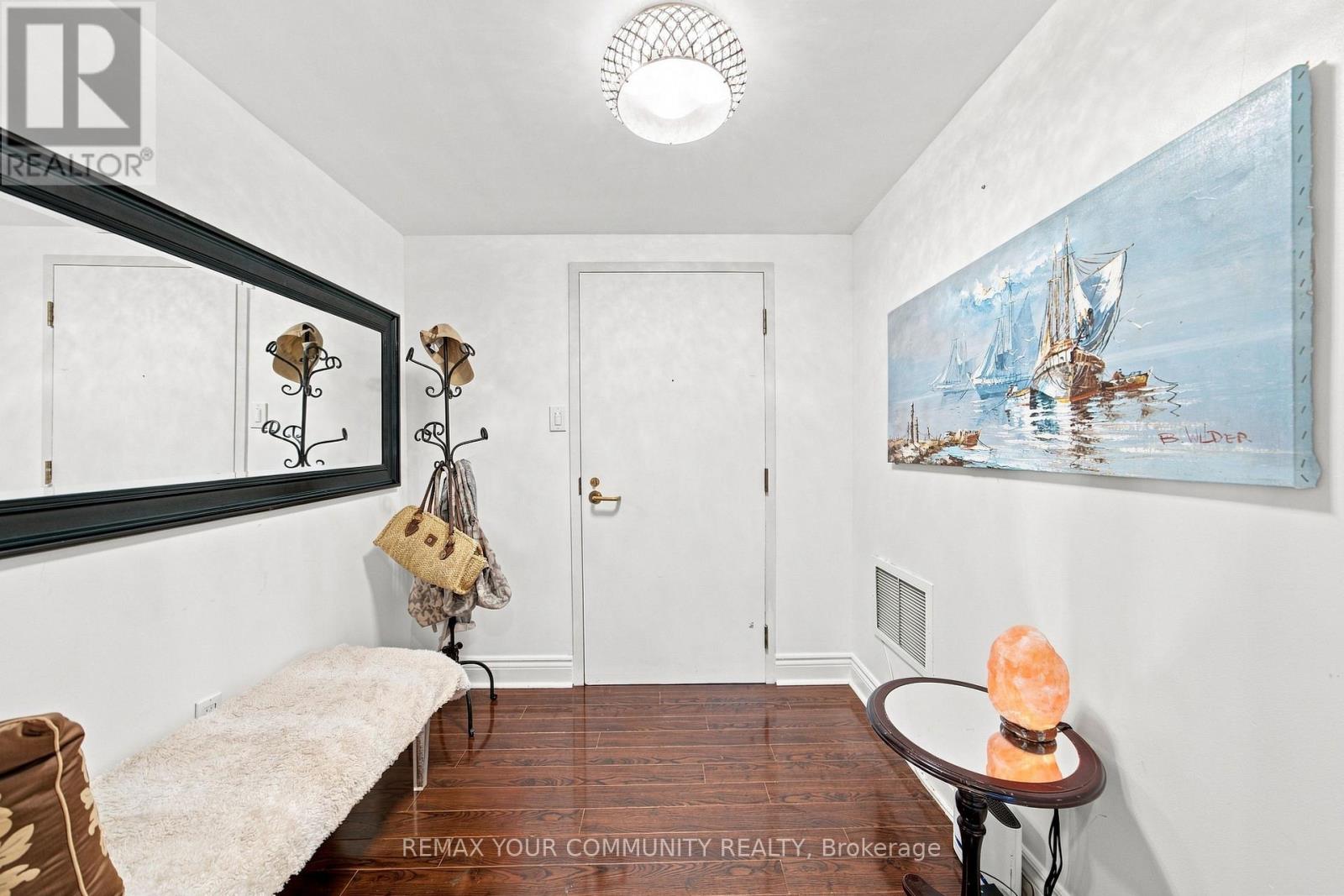 705 - 251 Queens Quay, Toronto, Ontario  M5J 2N6 - Photo 4 - C13678030