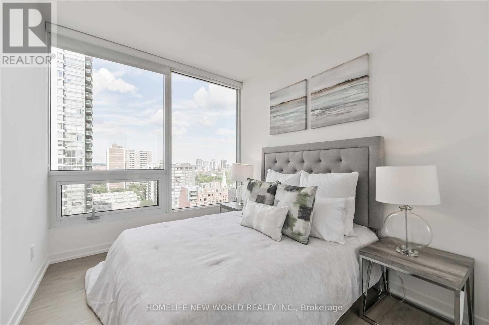 1812 - 85 Wood Street, Toronto, Ontario  M4Y 0E8 - Photo 12 - C13678038
