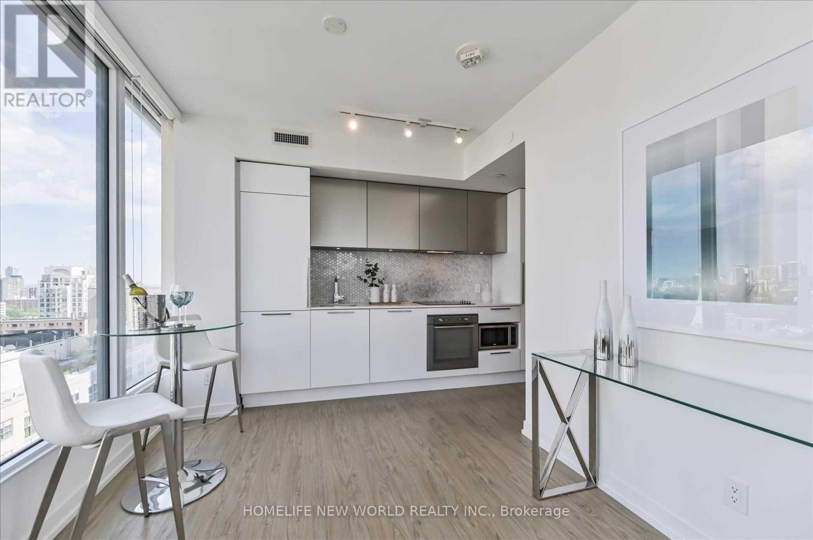 1812 - 85 Wood Street, Toronto, Ontario  M4Y 0E8 - Photo 8 - C13678038