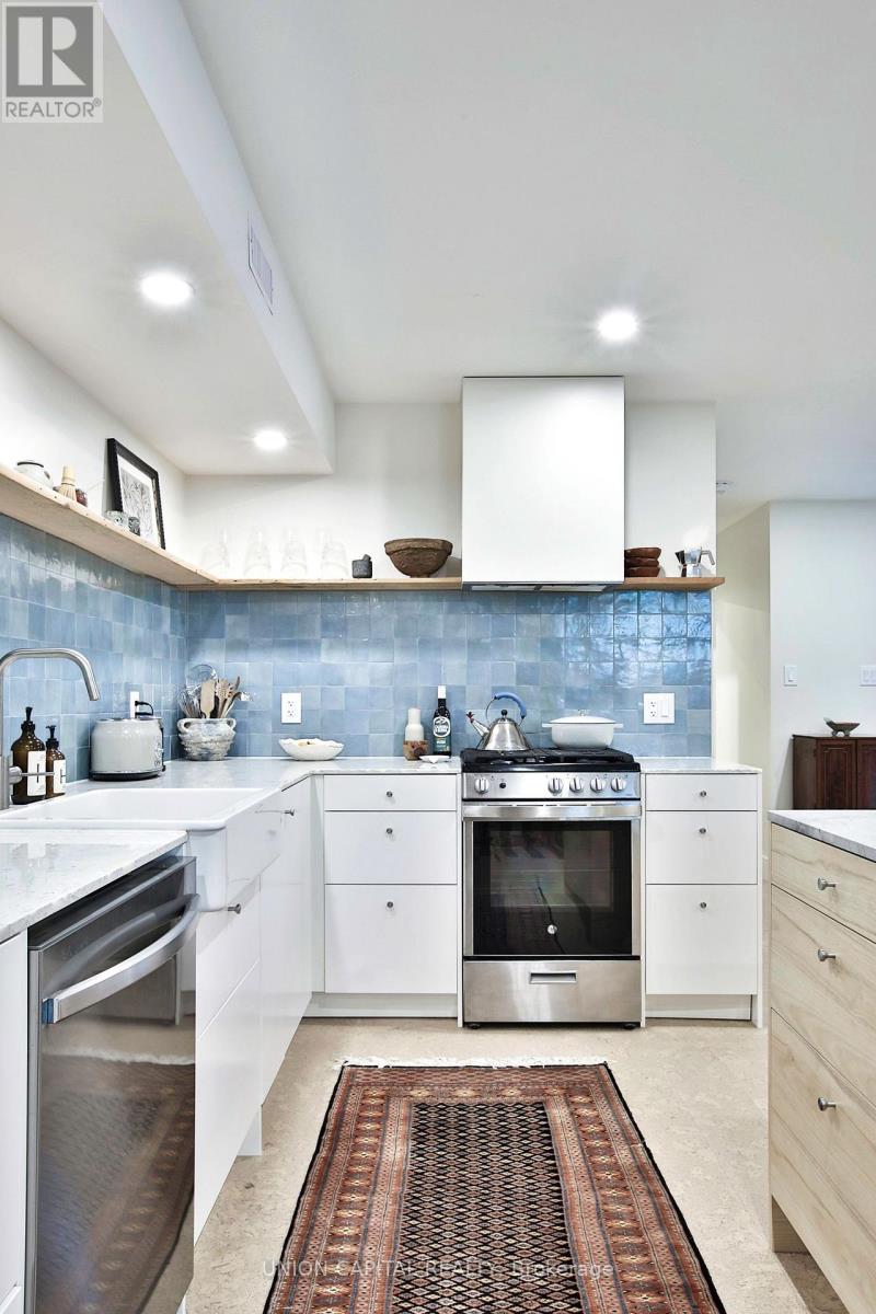 C - 278 Lisgar Street, Toronto, Ontario  M6J 3G9 - Photo 2 - C13678144
