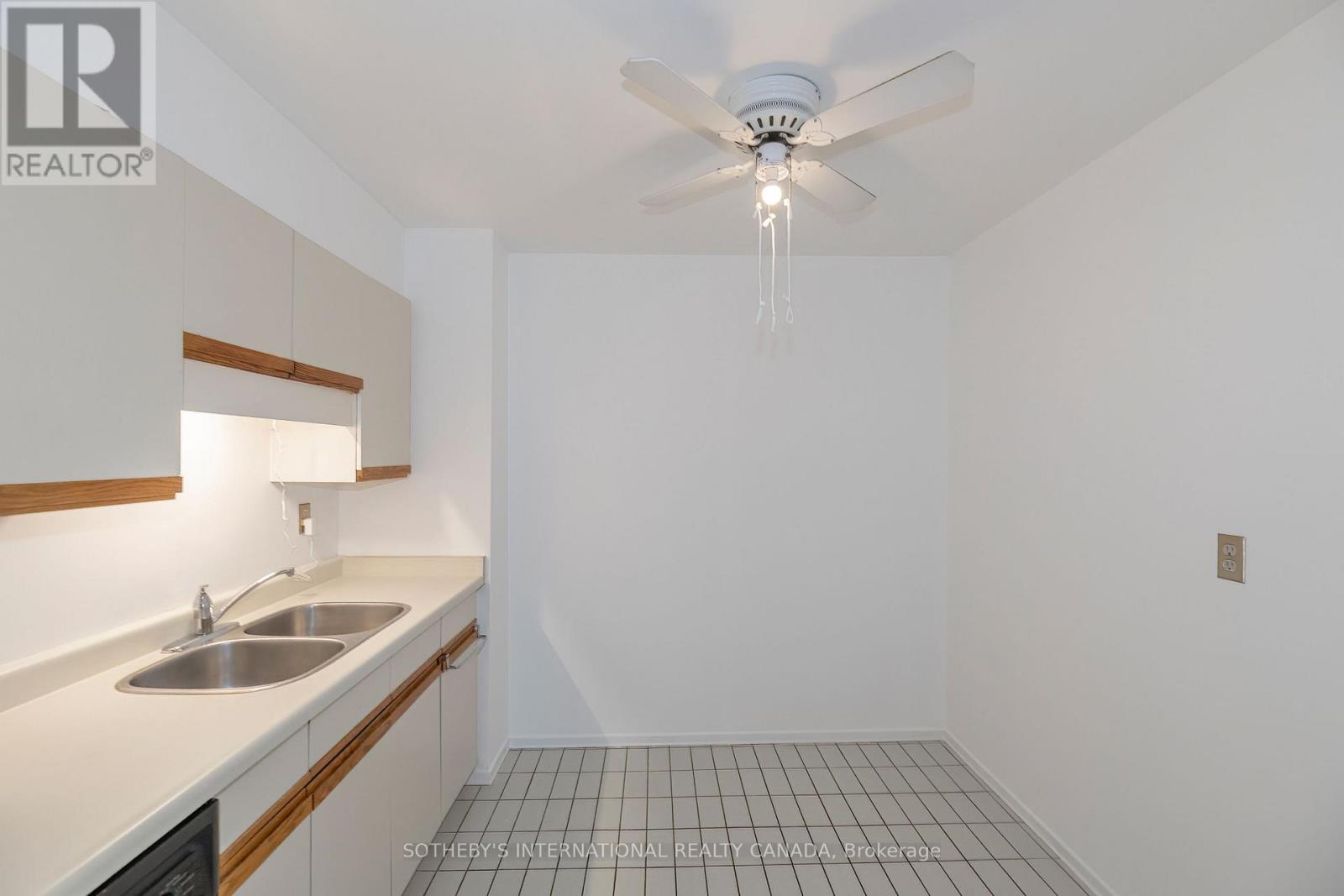 1707 - 45 Carlton Street, Toronto, Ontario  M5B 2H9 - Photo 10 - C13678170