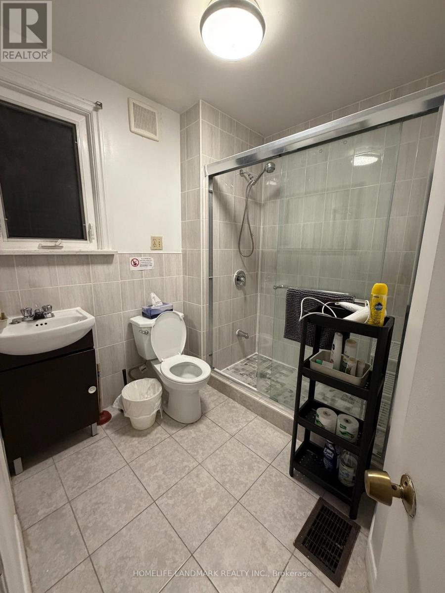228 Hollywood Avenue, Toronto, Ontario  M2N 3K6 - Photo 9 - C13678216