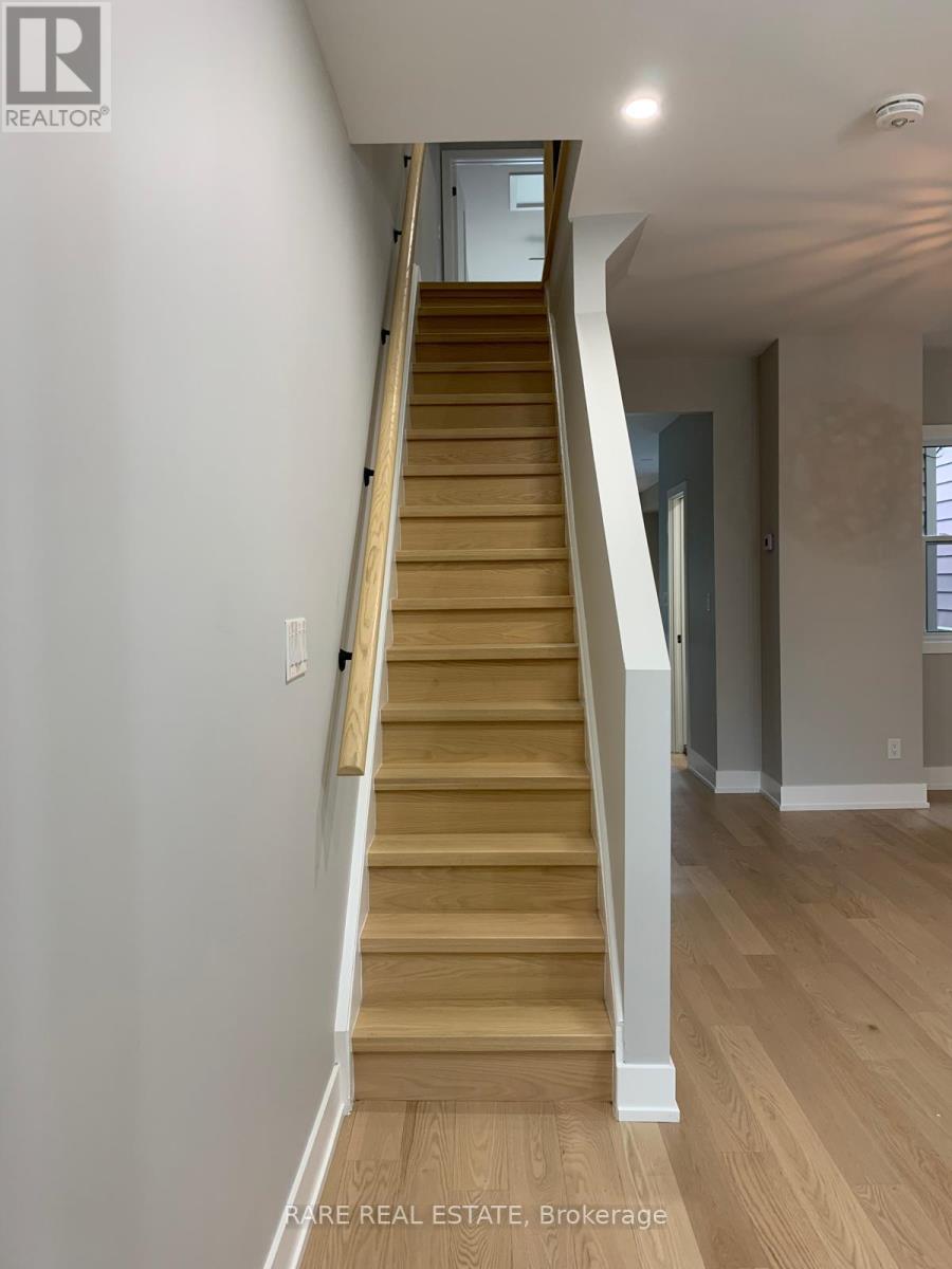 227 Logan Avenue, Toronto, Ontario  M4M 2N2 - Photo 12 - E13678036