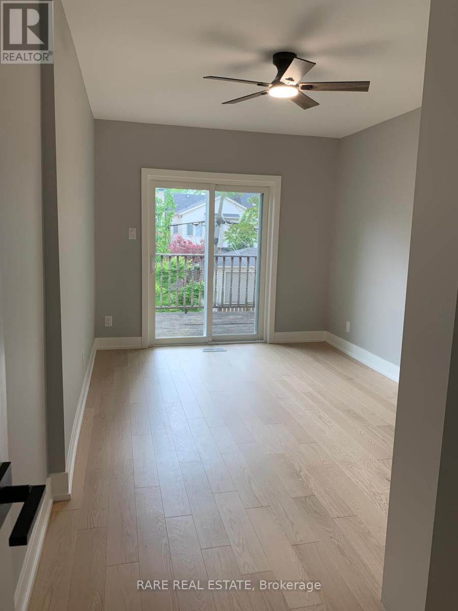 227 Logan Avenue, Toronto, Ontario  M4M 2N2 - Photo 13 - E13678036
