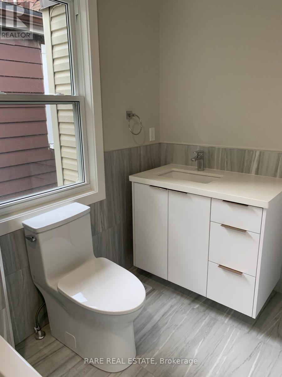 227 Logan Avenue, Toronto, Ontario  M4M 2N2 - Photo 15 - E13678036