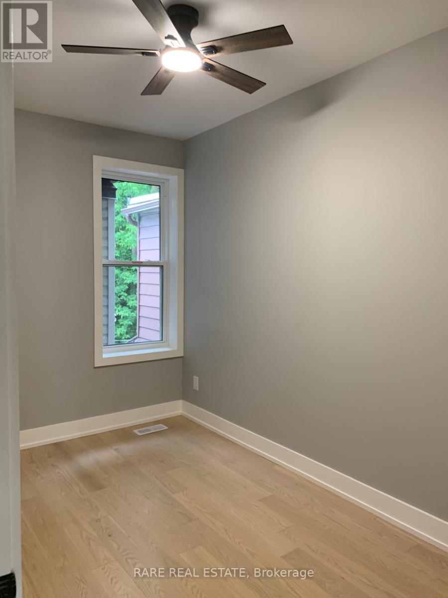 227 Logan Avenue, Toronto, Ontario  M4M 2N2 - Photo 19 - E13678036