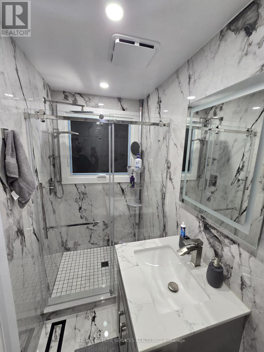 36 Manorglen Crescent, Toronto, Ontario  M1S 1W4 - Photo 18 - E13678152