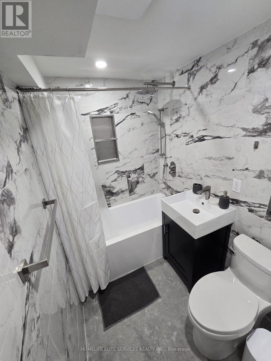 36 Manorglen Crescent, Toronto, Ontario  M1S 1W4 - Photo 19 - E13678152