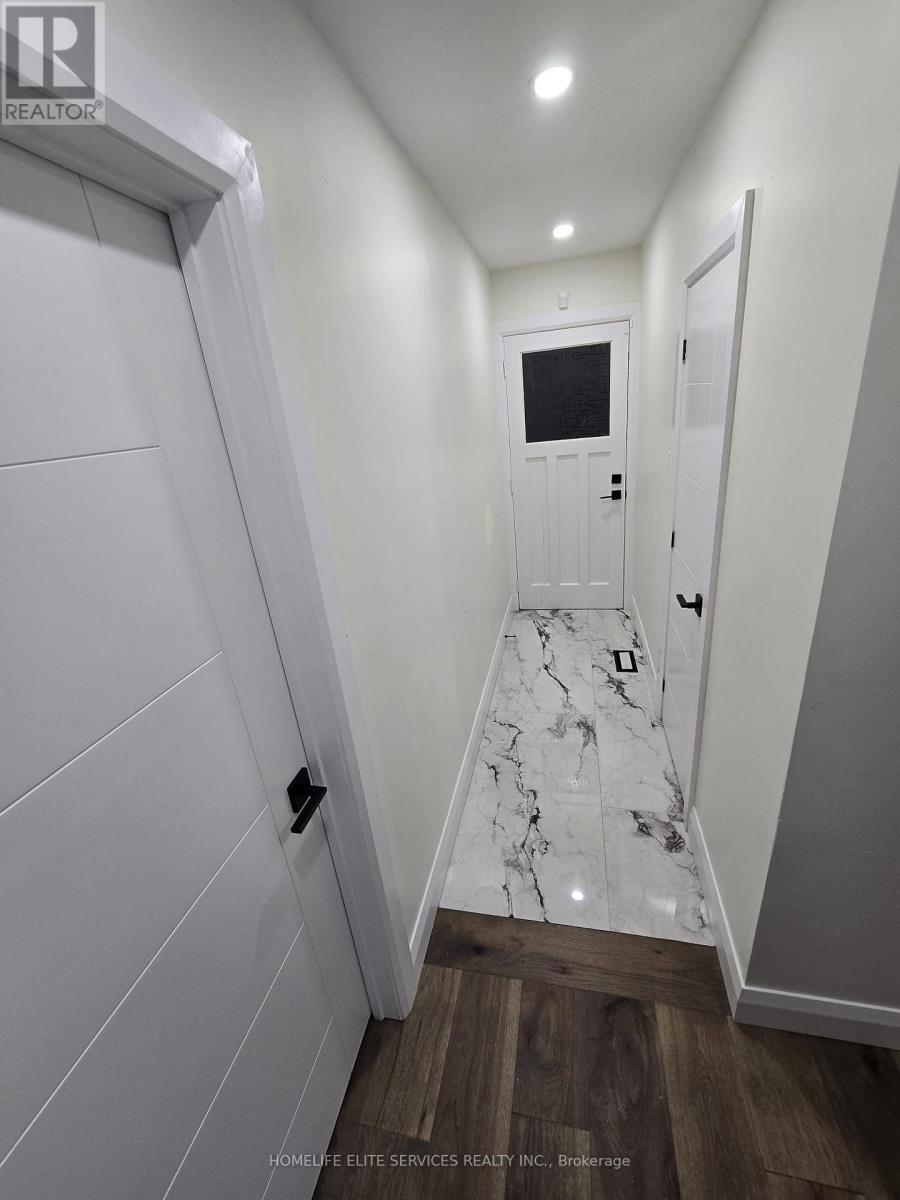 36 Manorglen Crescent, Toronto, Ontario  M1S 1W4 - Photo 20 - E13678152