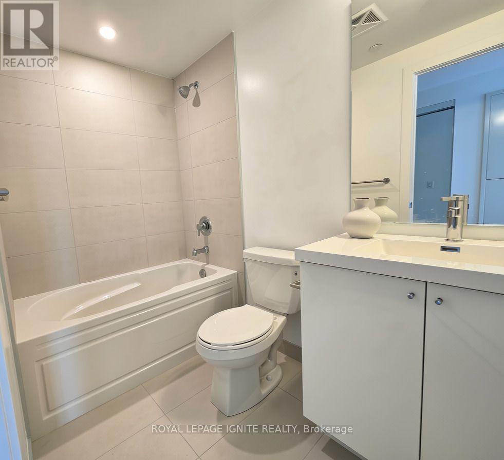 1639 - 2545 Simcoe Street N, Oshawa, Ontario  L1L 0W3 - Photo 12 - E13678162