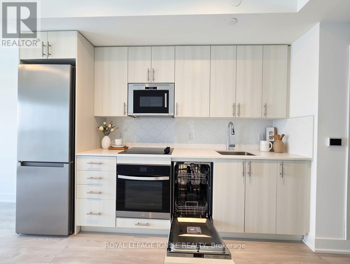1639 - 2545 Simcoe Street N, Oshawa, Ontario  L1L 0W3 - Photo 8 - E13678162