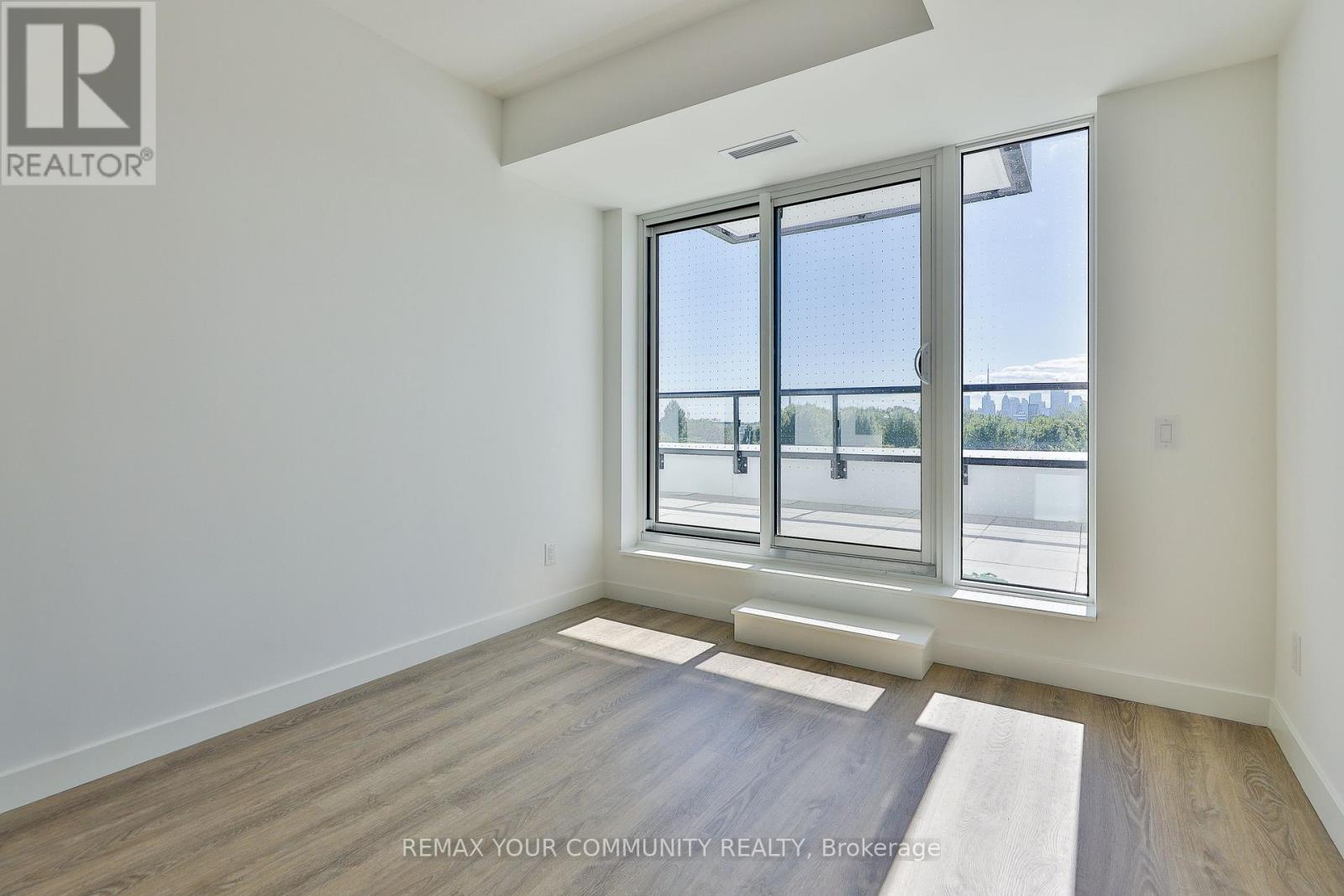 514 - 1050 Eastern Avenue, Toronto, Ontario  M4L 0B7 - Photo 11 - E13678222