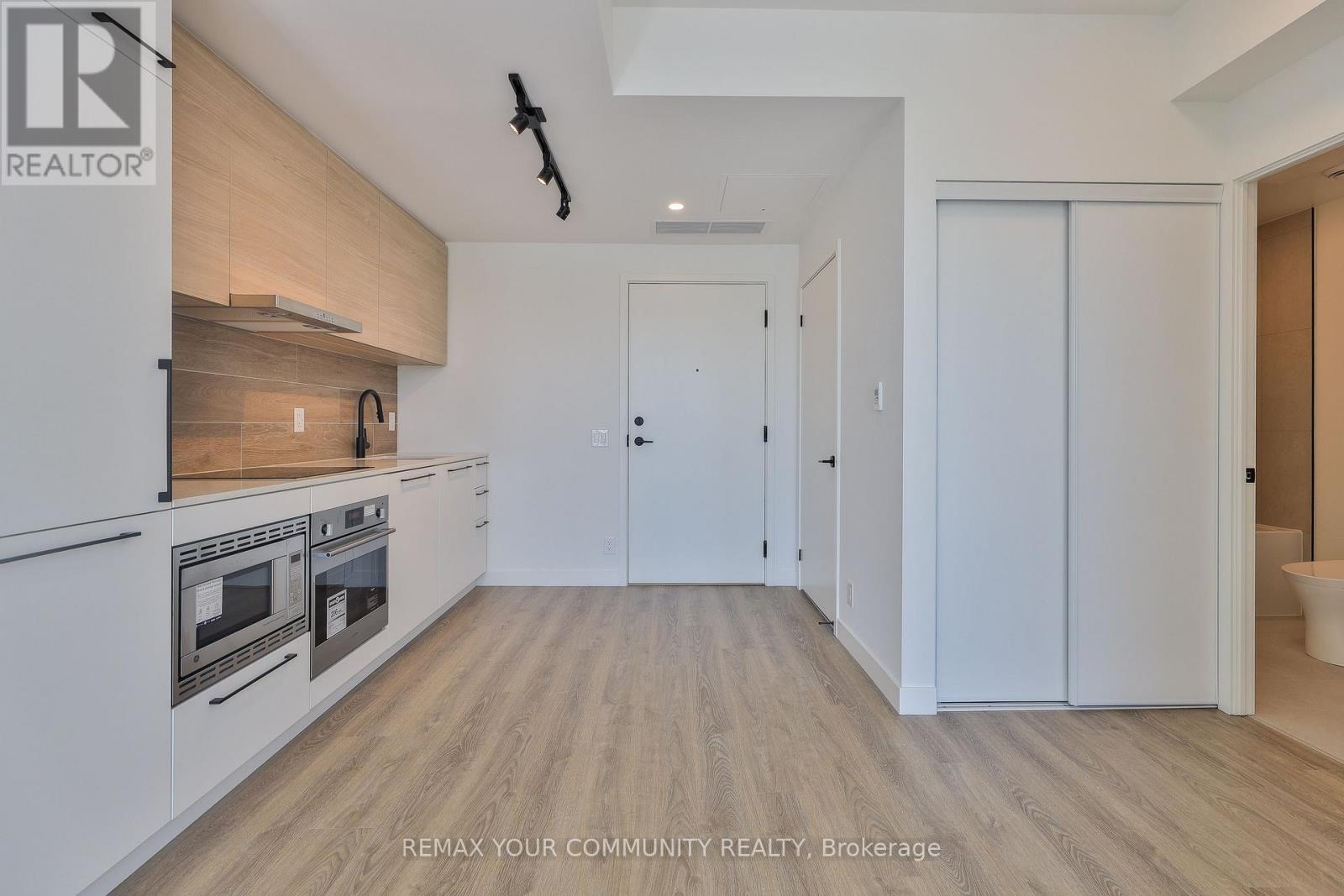 514 - 1050 Eastern Avenue, Toronto, Ontario  M4L 0B7 - Photo 4 - E13678222