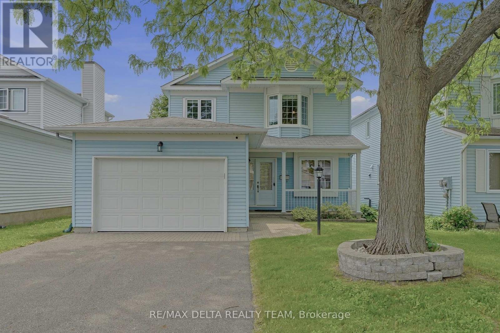 310 MCEACHERN CRESCENT, Ottawa, Ontario