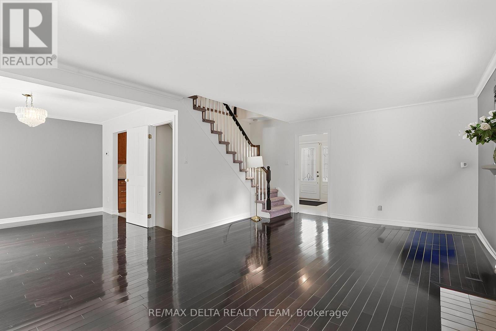 310 Mceachern Crescent, Ottawa, Ontario  K1E 3K2 - Photo 16 - X13487600