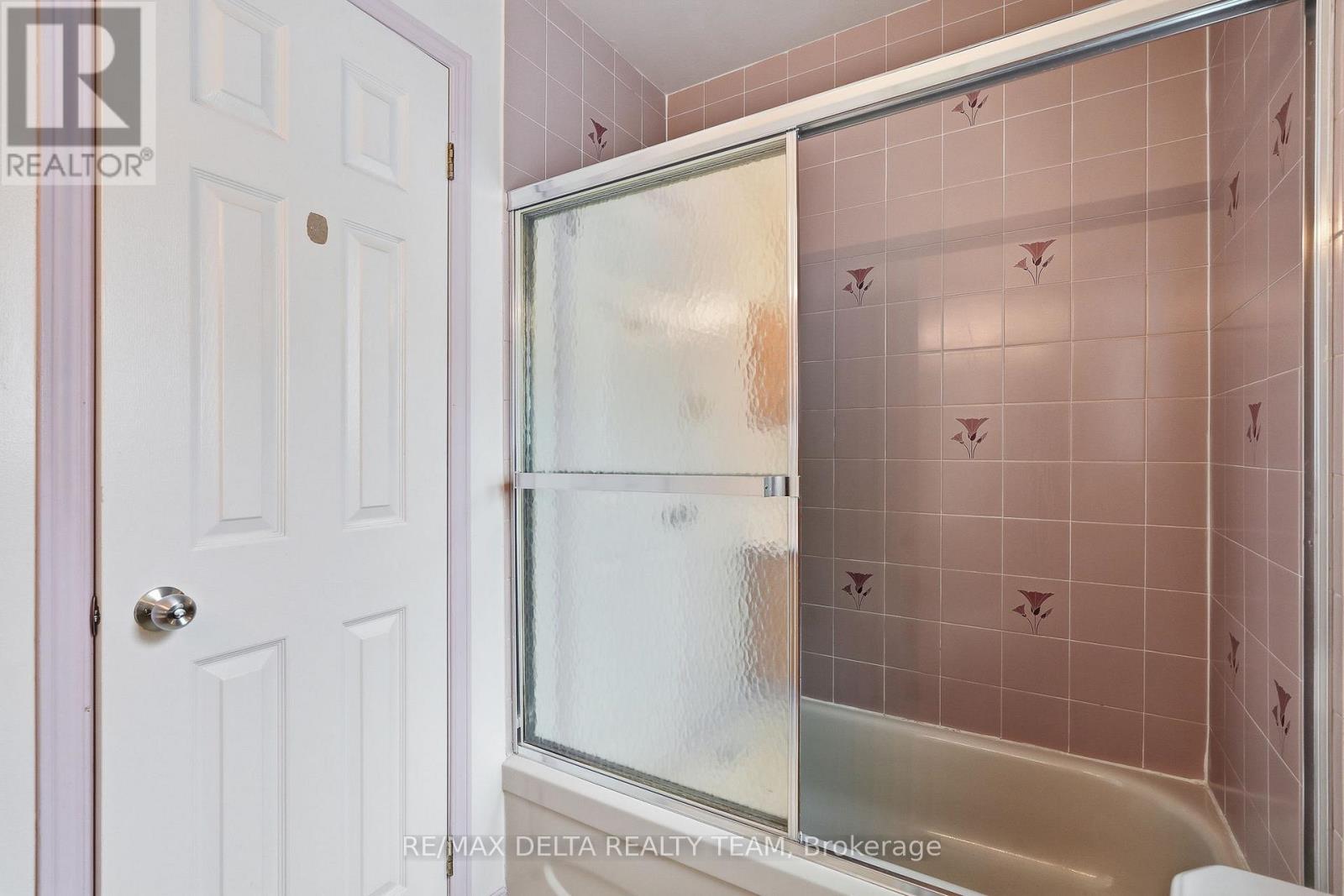310 Mceachern Crescent, Ottawa, Ontario  K1E 3K2 - Photo 23 - X13487600