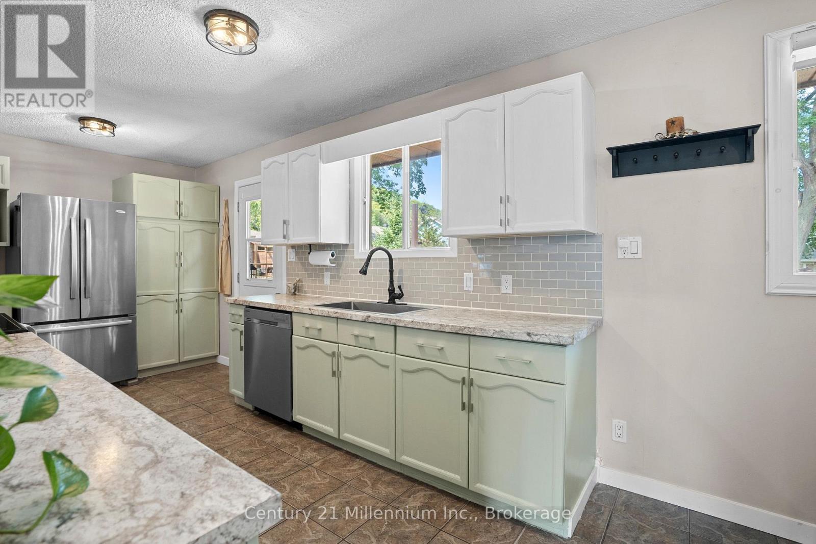 580 2nd A Street W, Owen Sound, Ontario  N4K 6H4 - Photo 25 - X13678054