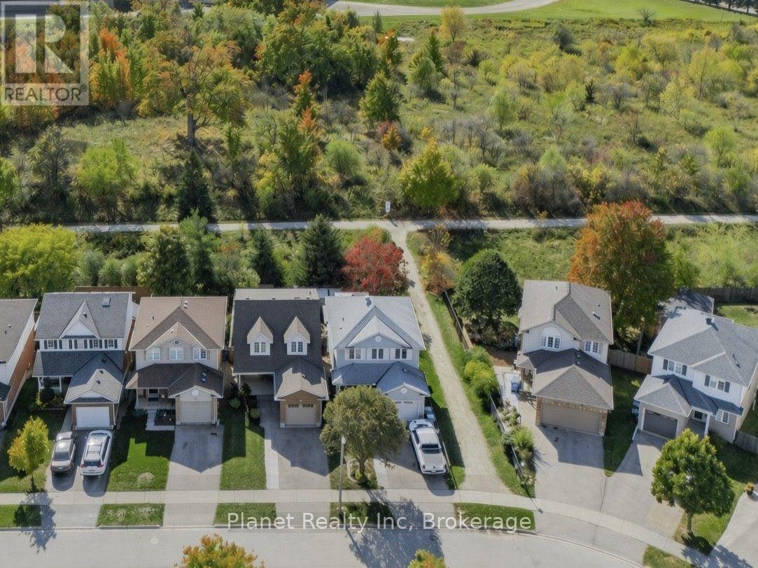 41 Boulder Crescent, Guelph, Ontario  N1G 5A2 - Photo 2 - X13678094