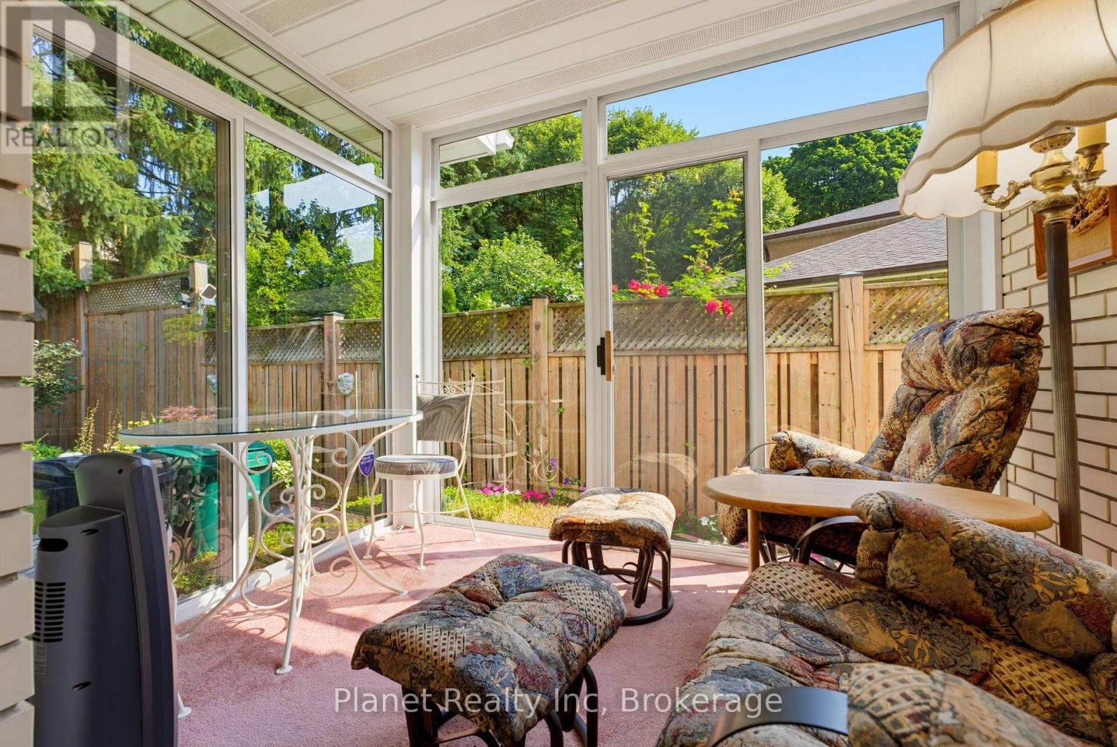 106 Thorndale Place, Waterloo, Ontario  N2L 5Y8 - Photo 17 - X13678148