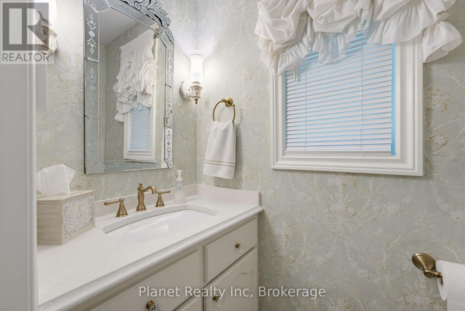 106 Thorndale Place, Waterloo, Ontario  N2L 5Y8 - Photo 18 - X13678148