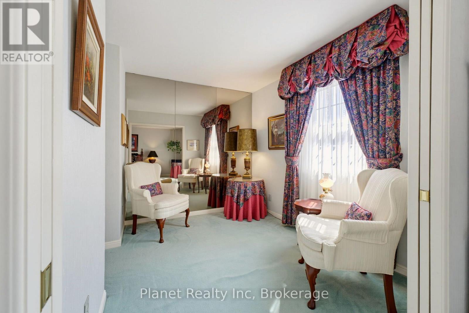 106 Thorndale Place, Waterloo, Ontario  N2L 5Y8 - Photo 28 - X13678148