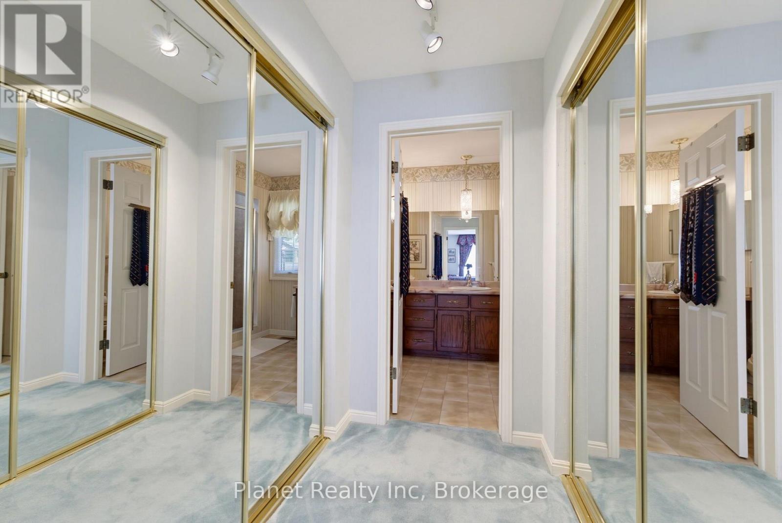 106 Thorndale Place, Waterloo, Ontario  N2L 5Y8 - Photo 29 - X13678148