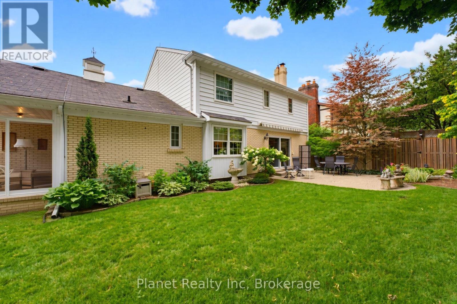 106 Thorndale Place, Waterloo, Ontario  N2L 5Y8 - Photo 37 - X13678148