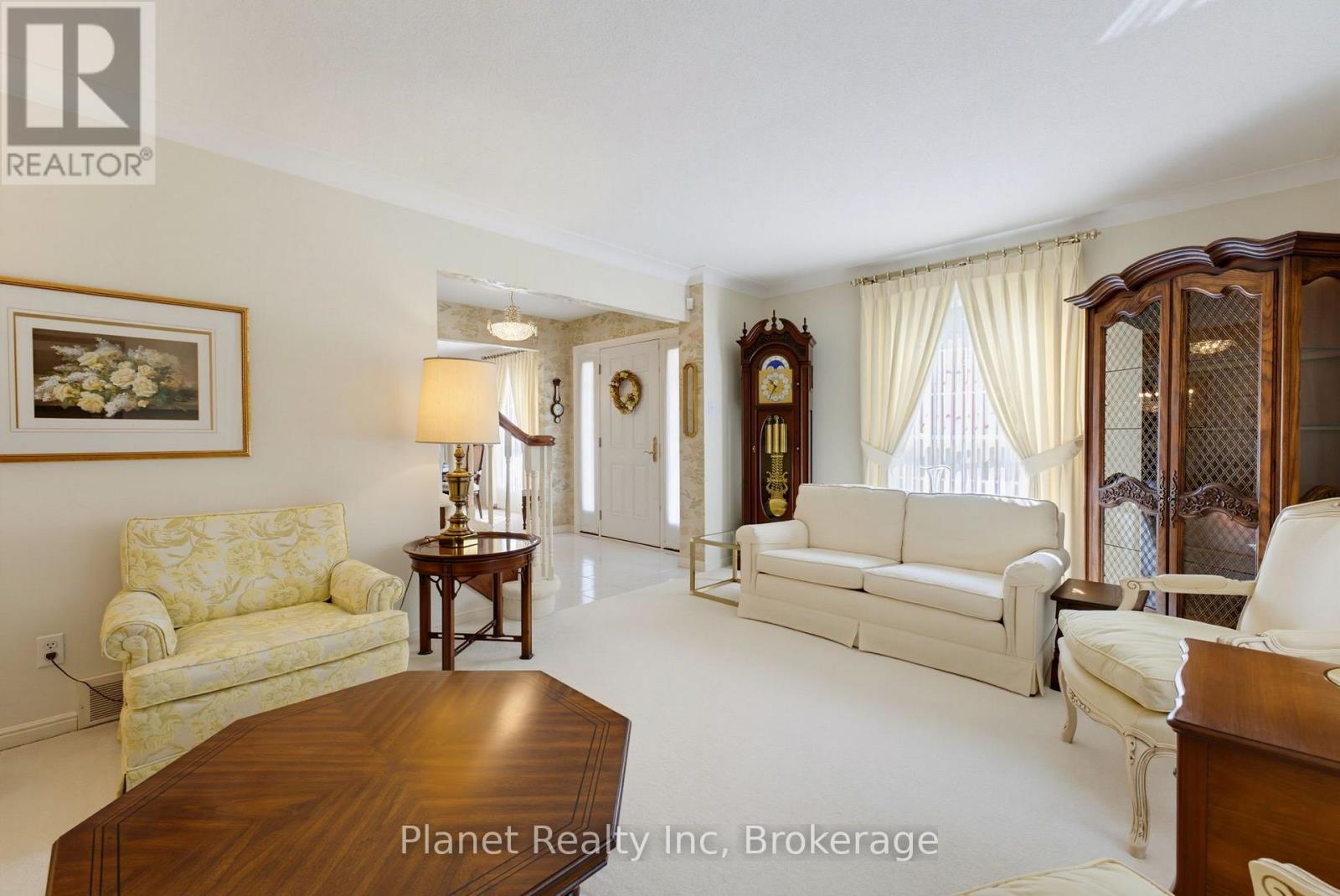 106 Thorndale Place, Waterloo, Ontario  N2L 5Y8 - Photo 9 - X13678148