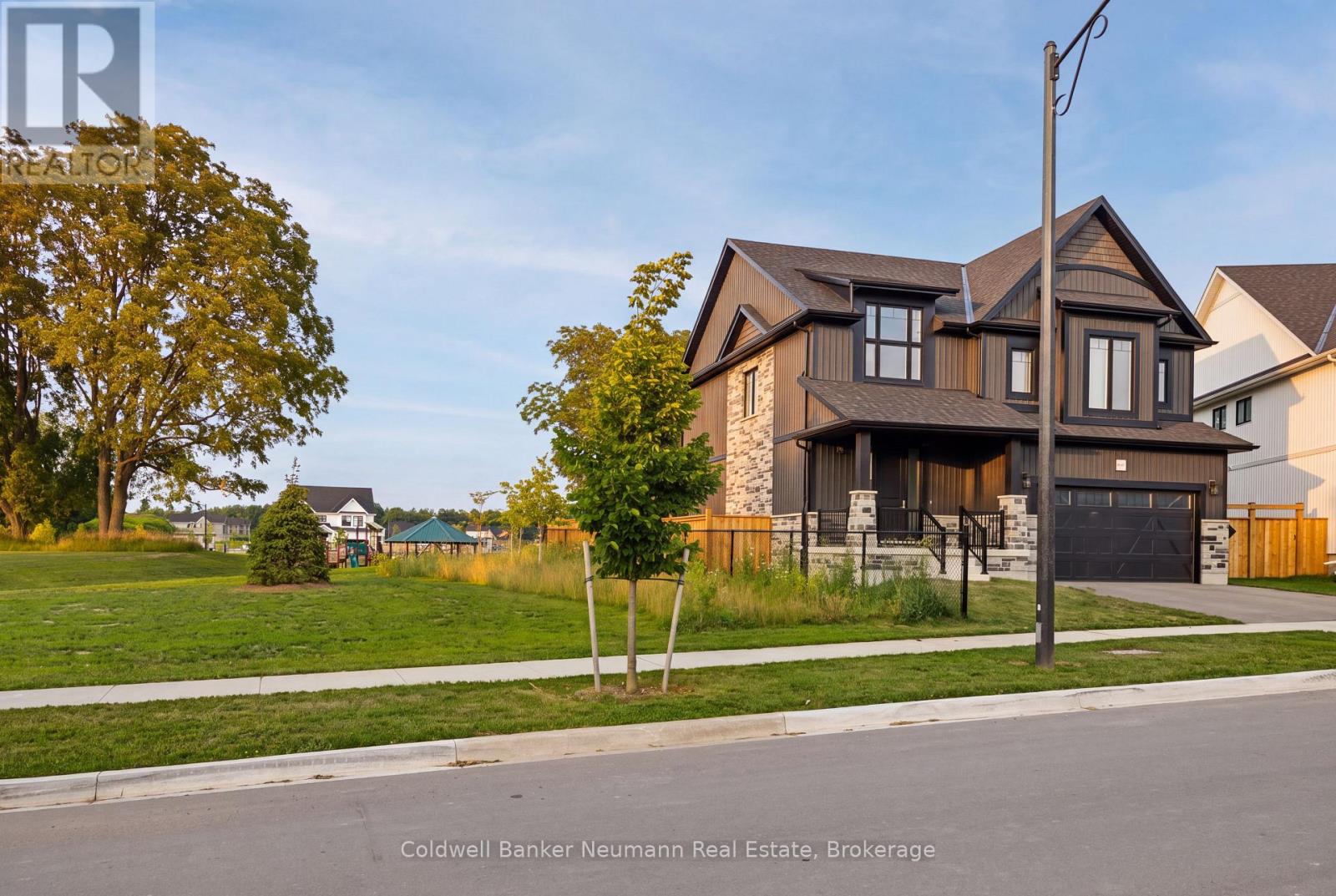 108 HAYLOCK AVENUE, Centre Wellington, Ontario
