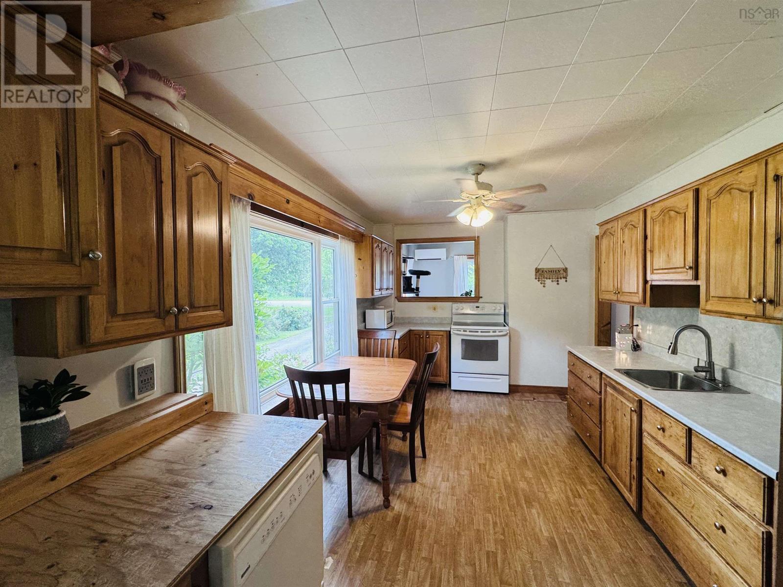 2105 Highway 2, Milford, Nova Scotia  B0N 1Y0 - Photo 10 - 202618017