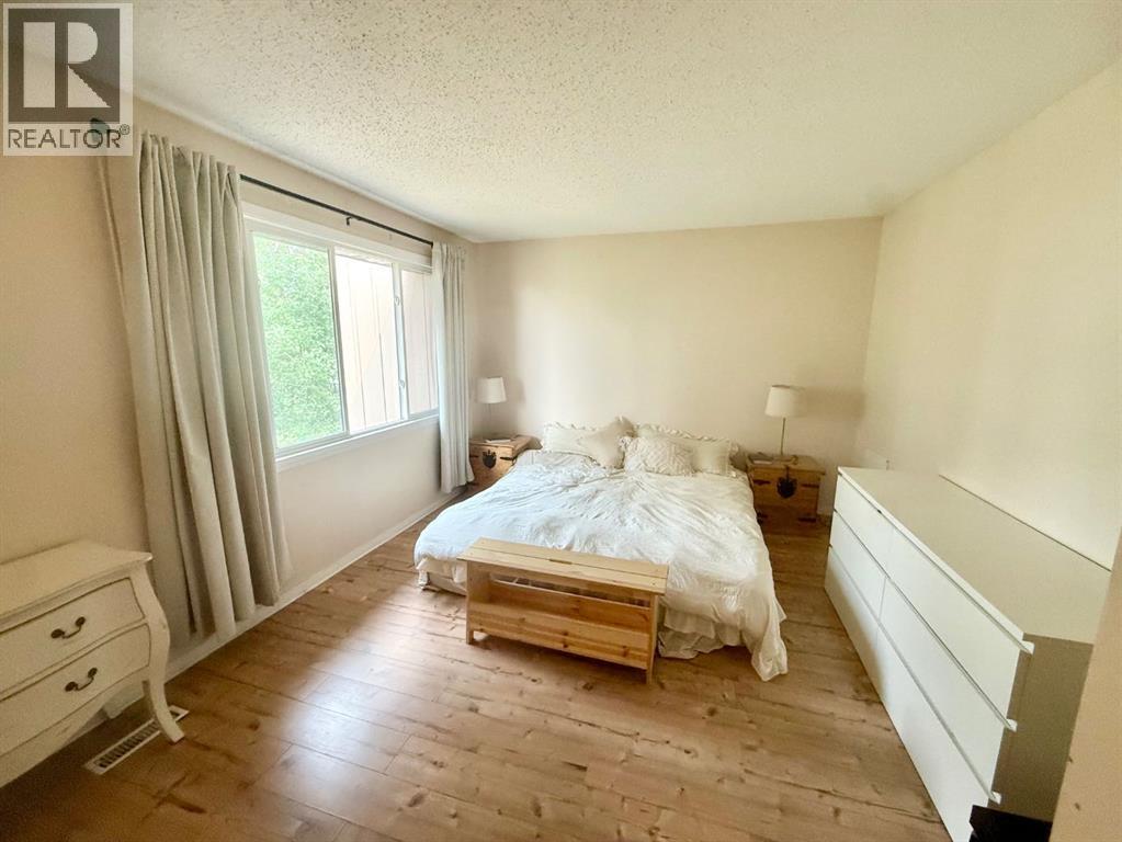 318, 457 Collinge Road, Hinton, Alberta T7V 1K8 - Photo 13 - A2324779